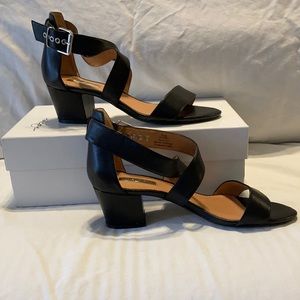 HALOGEN LEATHER SANDALS size 8.5